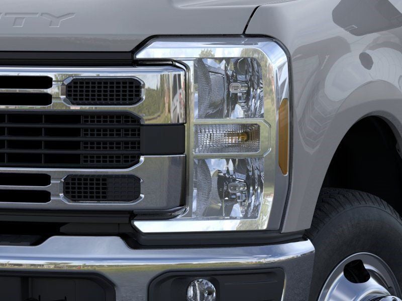 2026 Ford Super Duty F-350® XLT