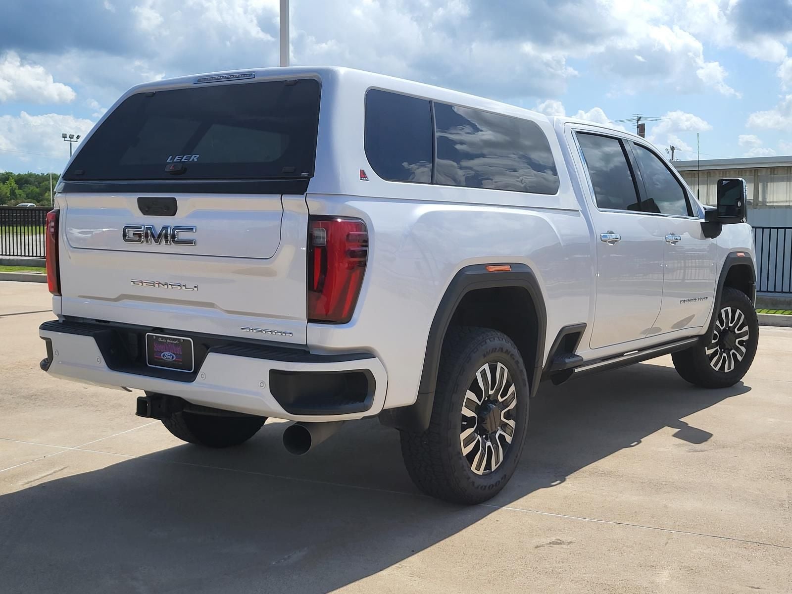 2024 GMC Sierra 2500HD Denali Ultimate
