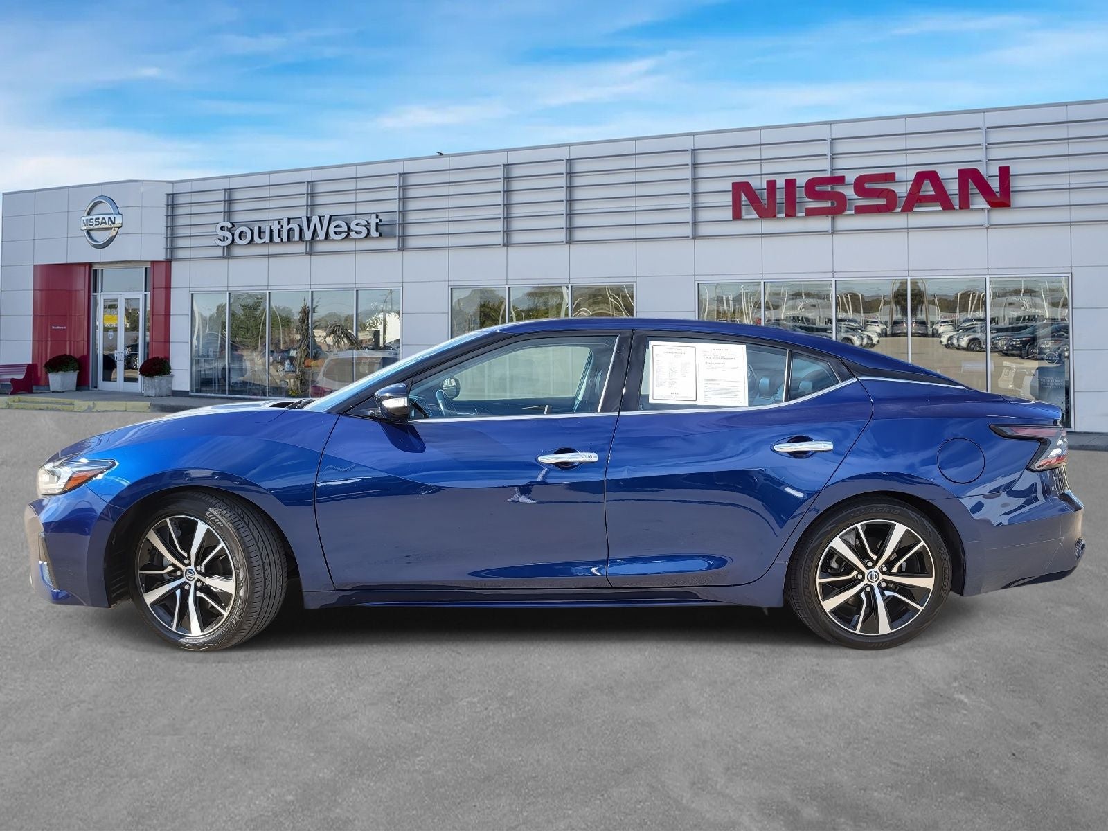 2022 Nissan Maxima SV
