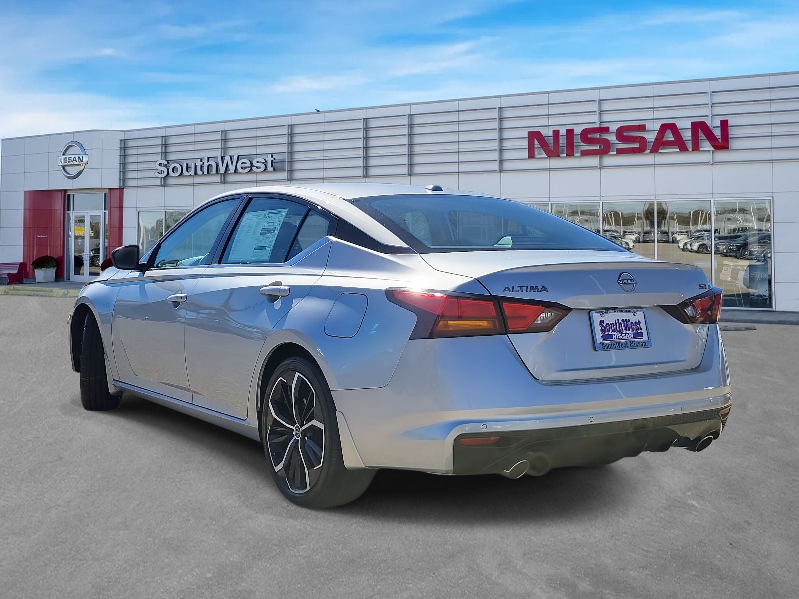 2025 Nissan Altima 2.5 SR