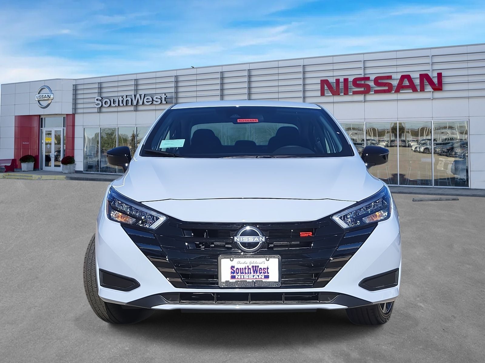 2025 Nissan Versa 1.6 SR