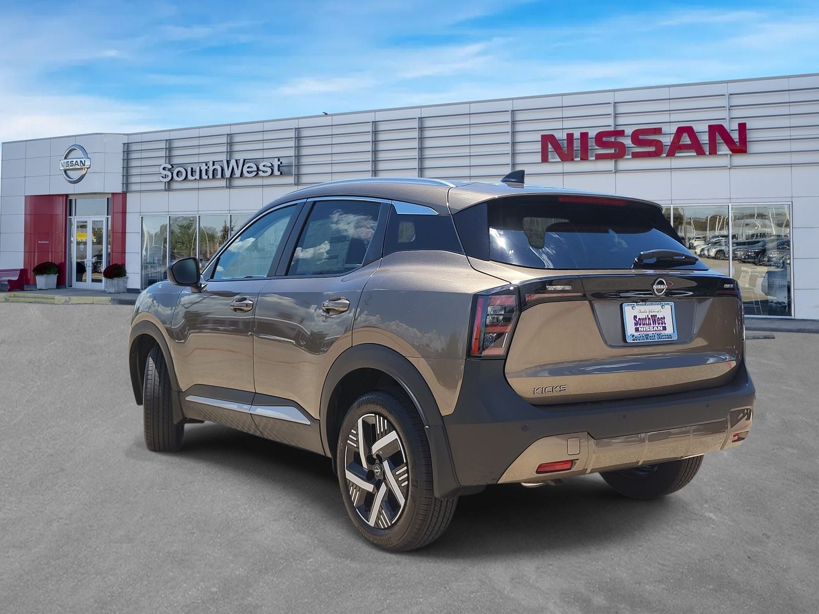2026 Nissan Kicks SV
