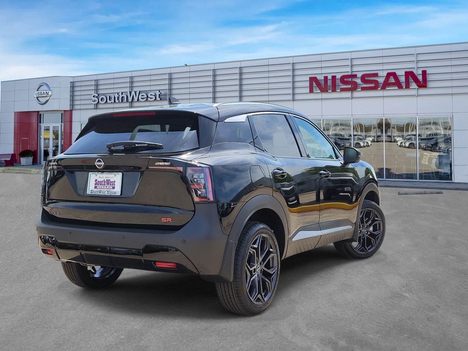 2026 Nissan Kicks SR
