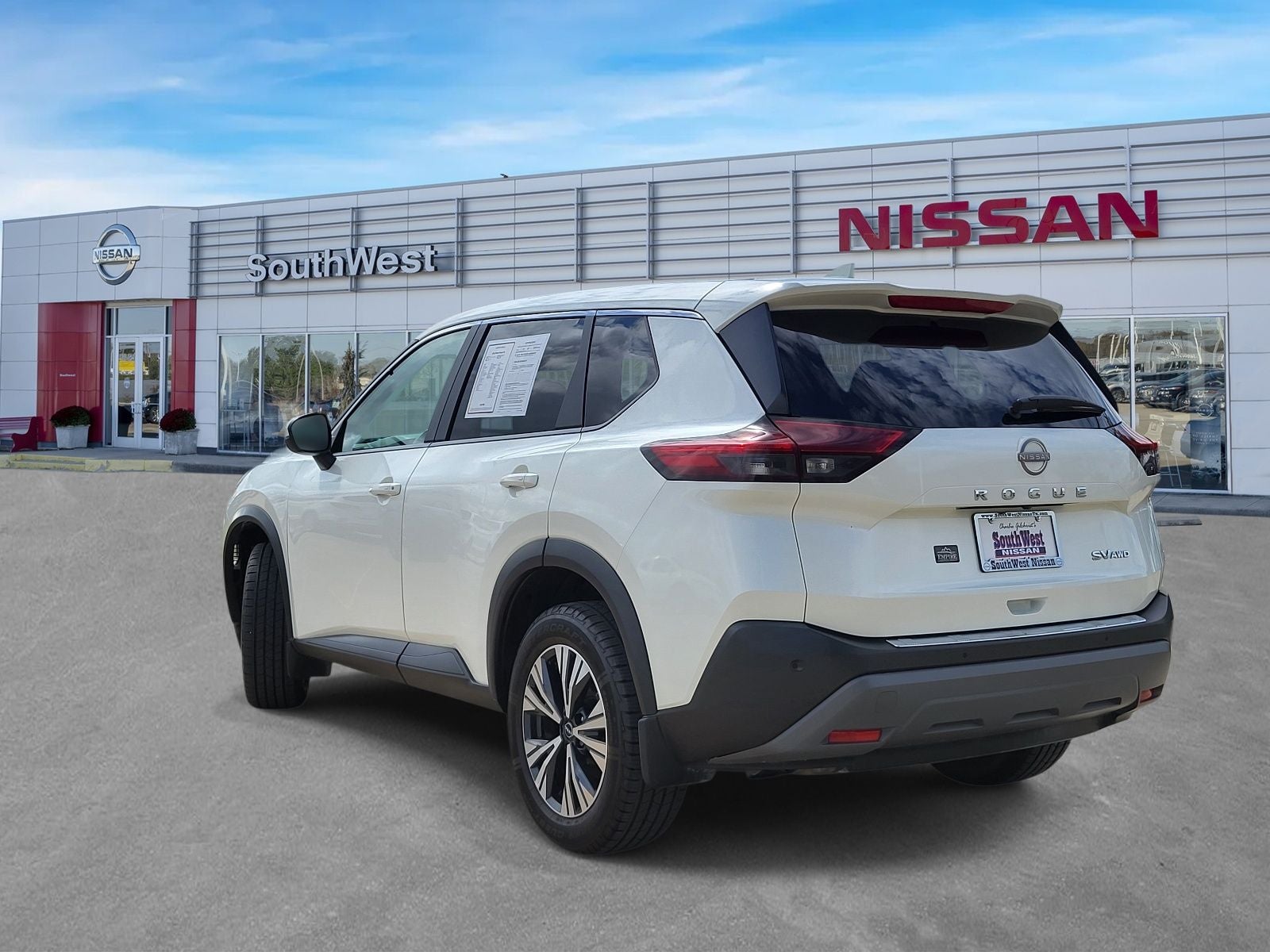 2022 Nissan Rogue SV
