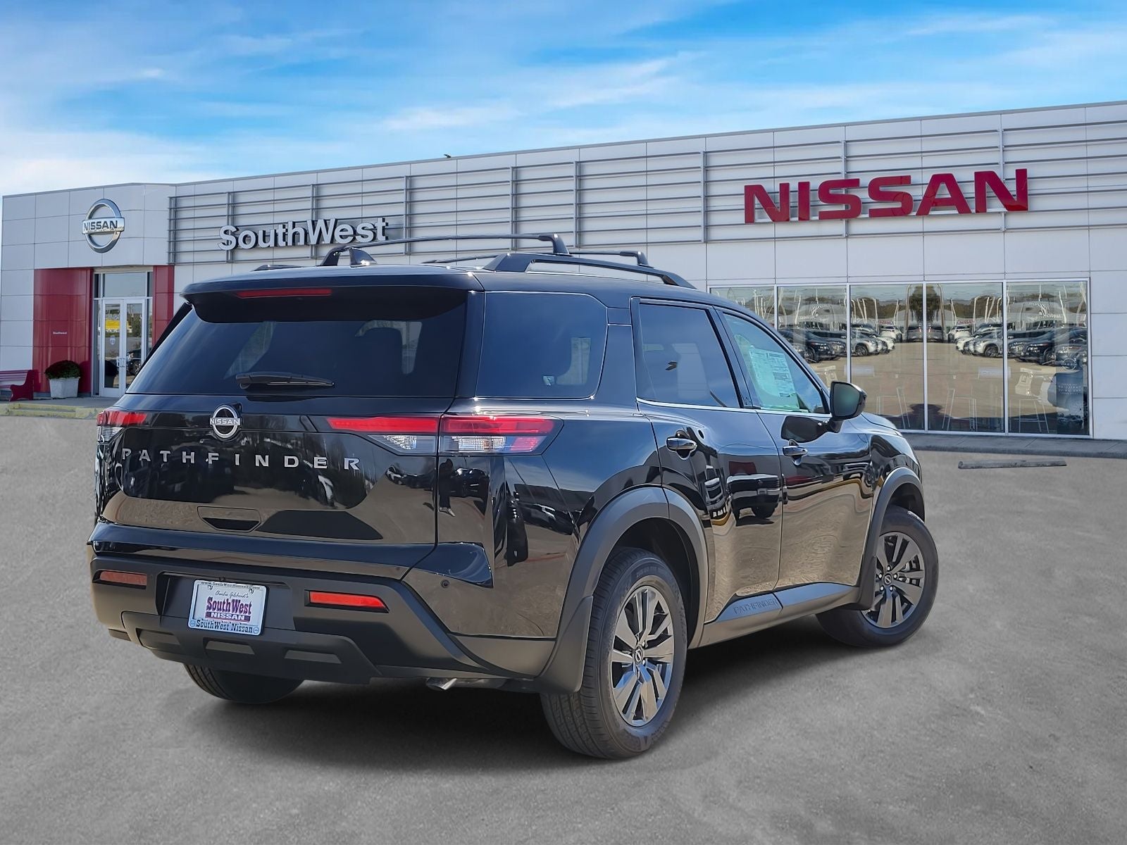2026 Nissan Pathfinder SV