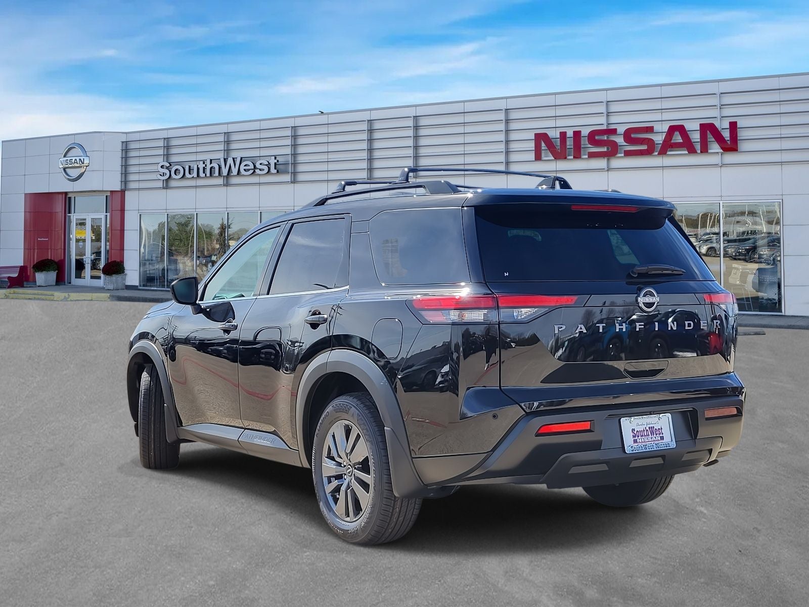 2026 Nissan Pathfinder SV