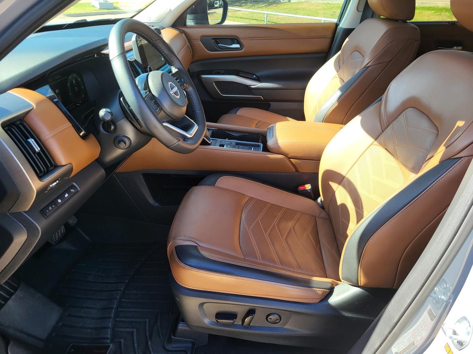 2024 Nissan Pathfinder Platinum