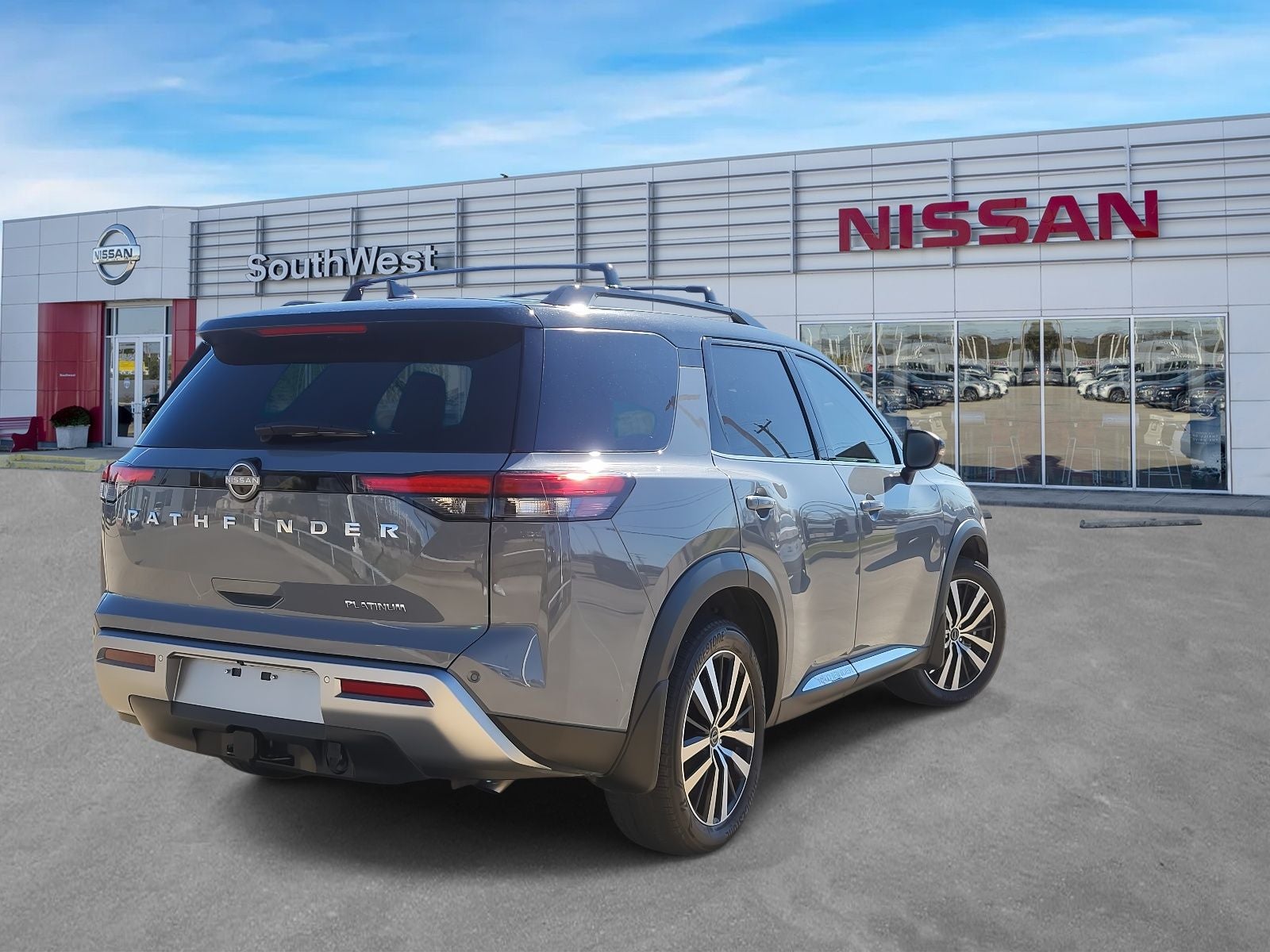 2024 Nissan Pathfinder Platinum