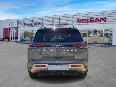 2024 Nissan Pathfinder Platinum