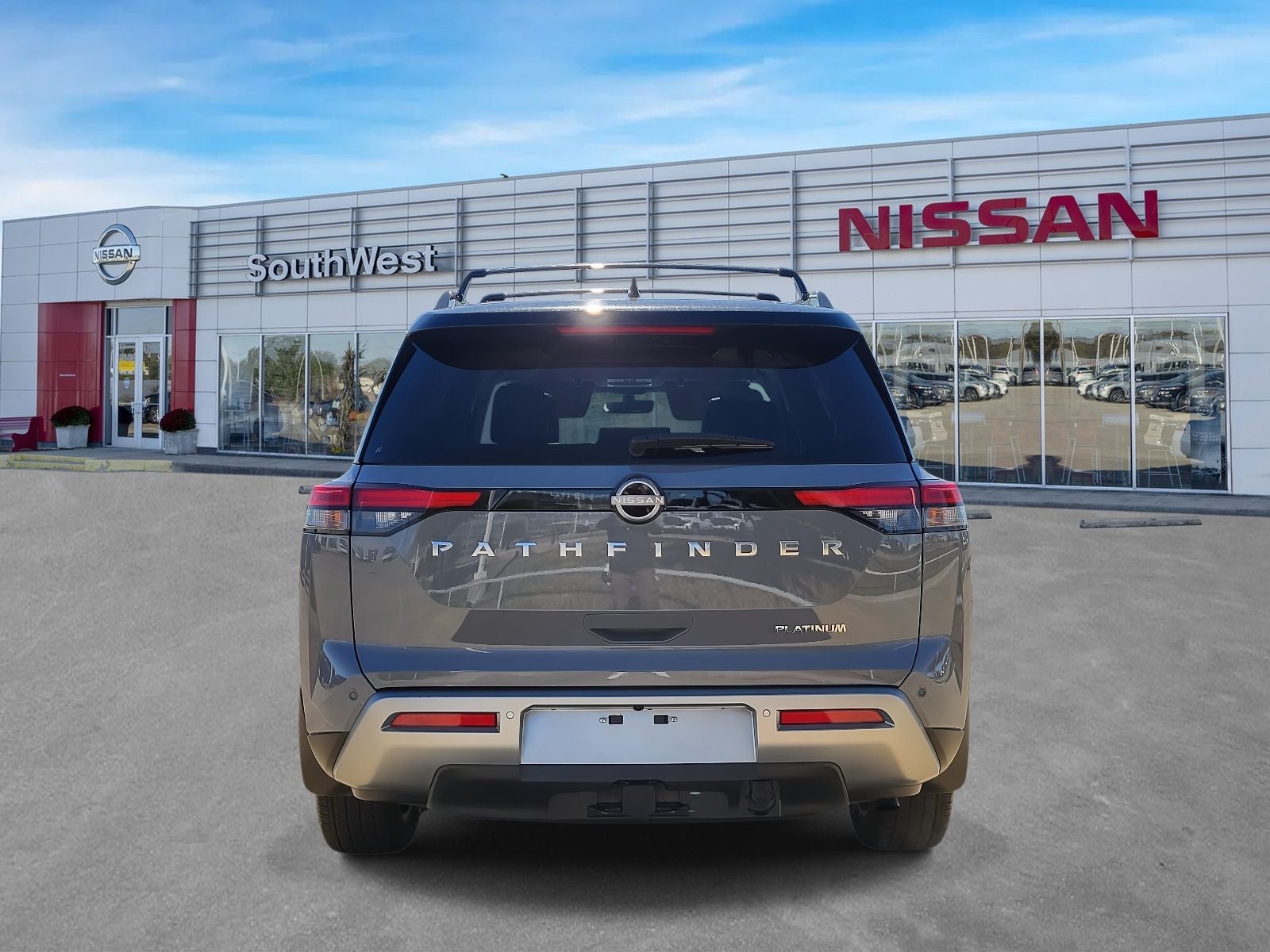 2024 Nissan Pathfinder Platinum