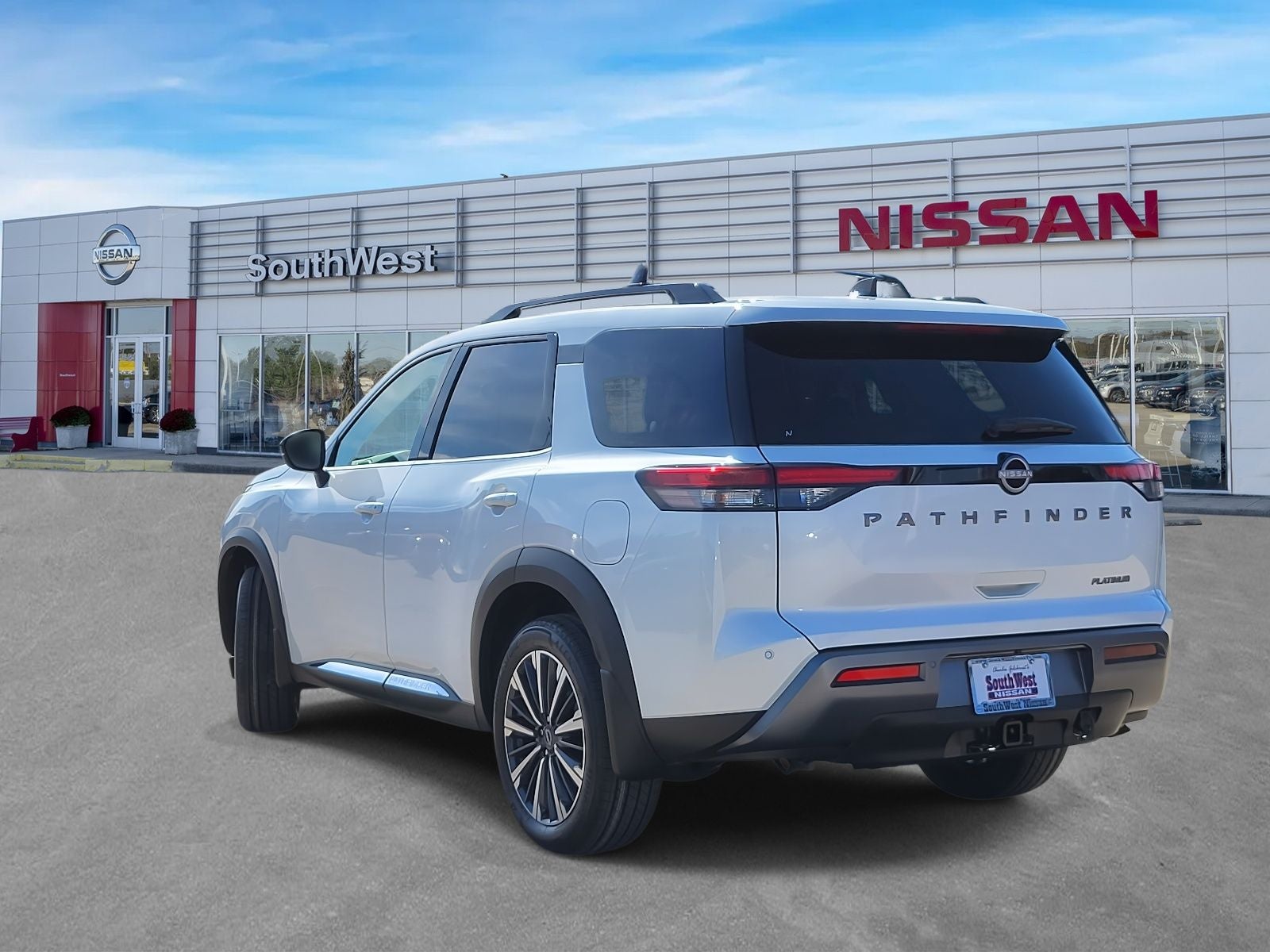 2026 Nissan Pathfinder Platinum
