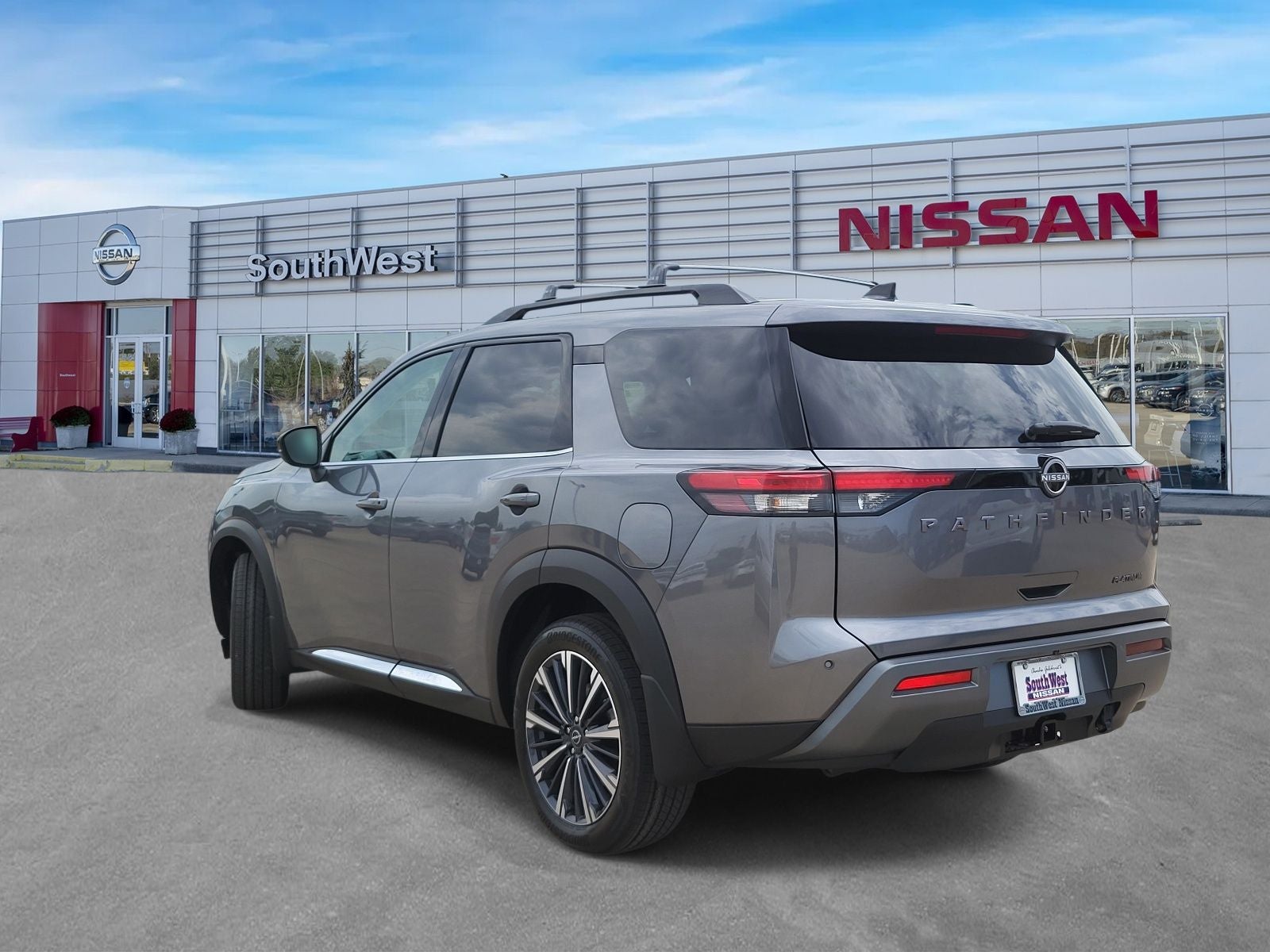 2026 Nissan Pathfinder Platinum