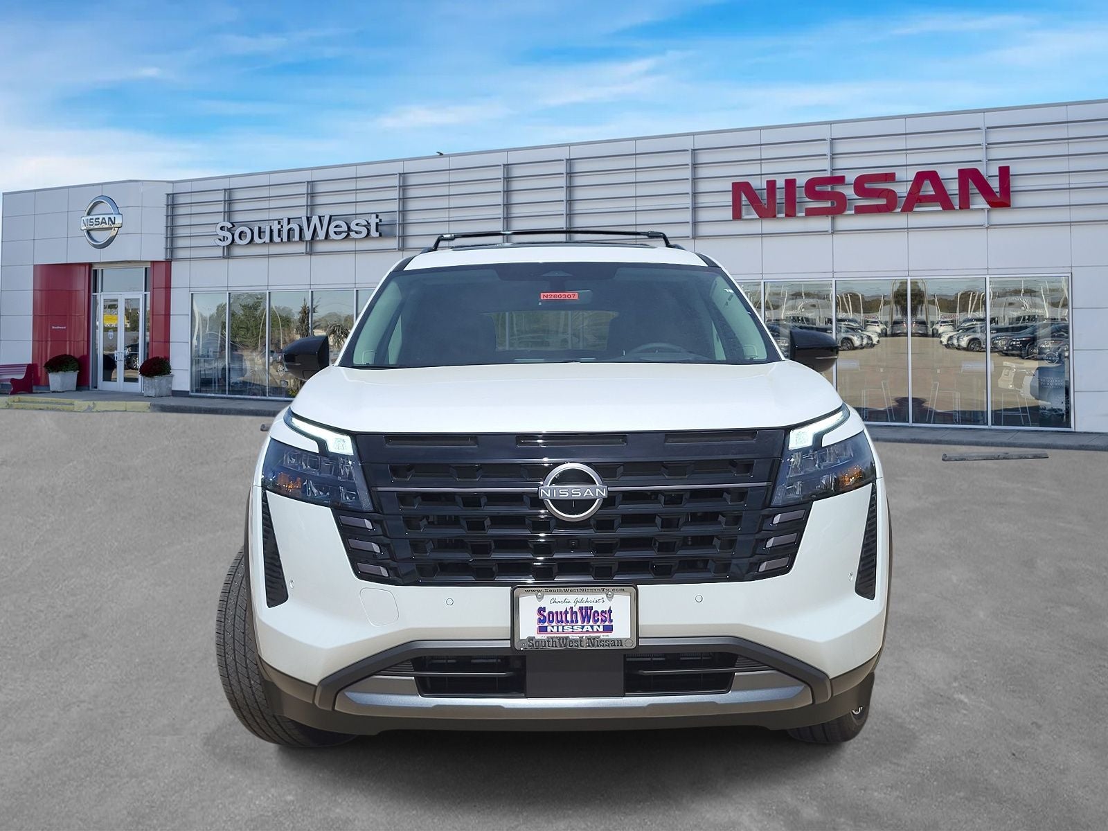 2026 Nissan Pathfinder Platinum