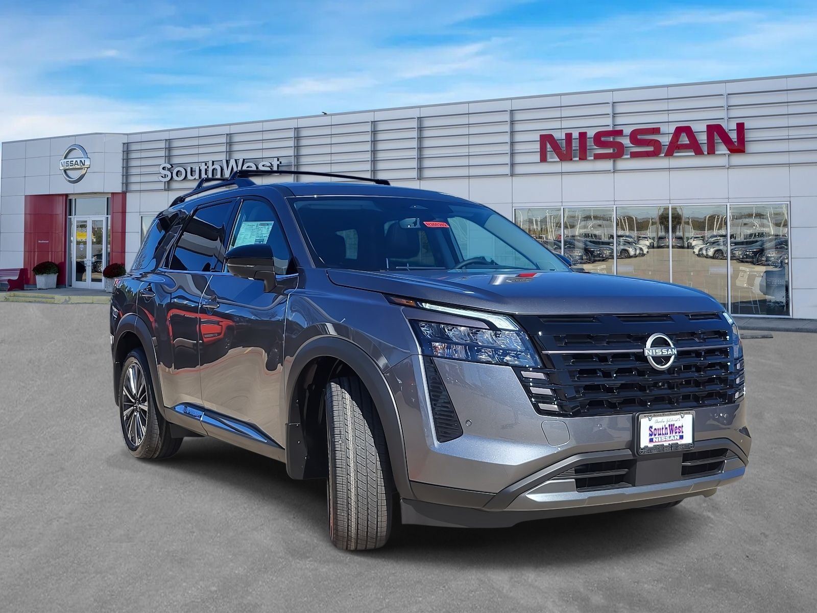 2026 Nissan Pathfinder Platinum