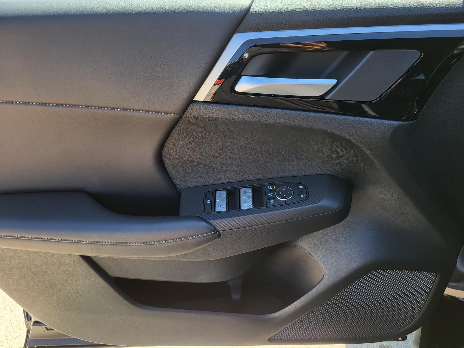 2026 Nissan Rogue SL