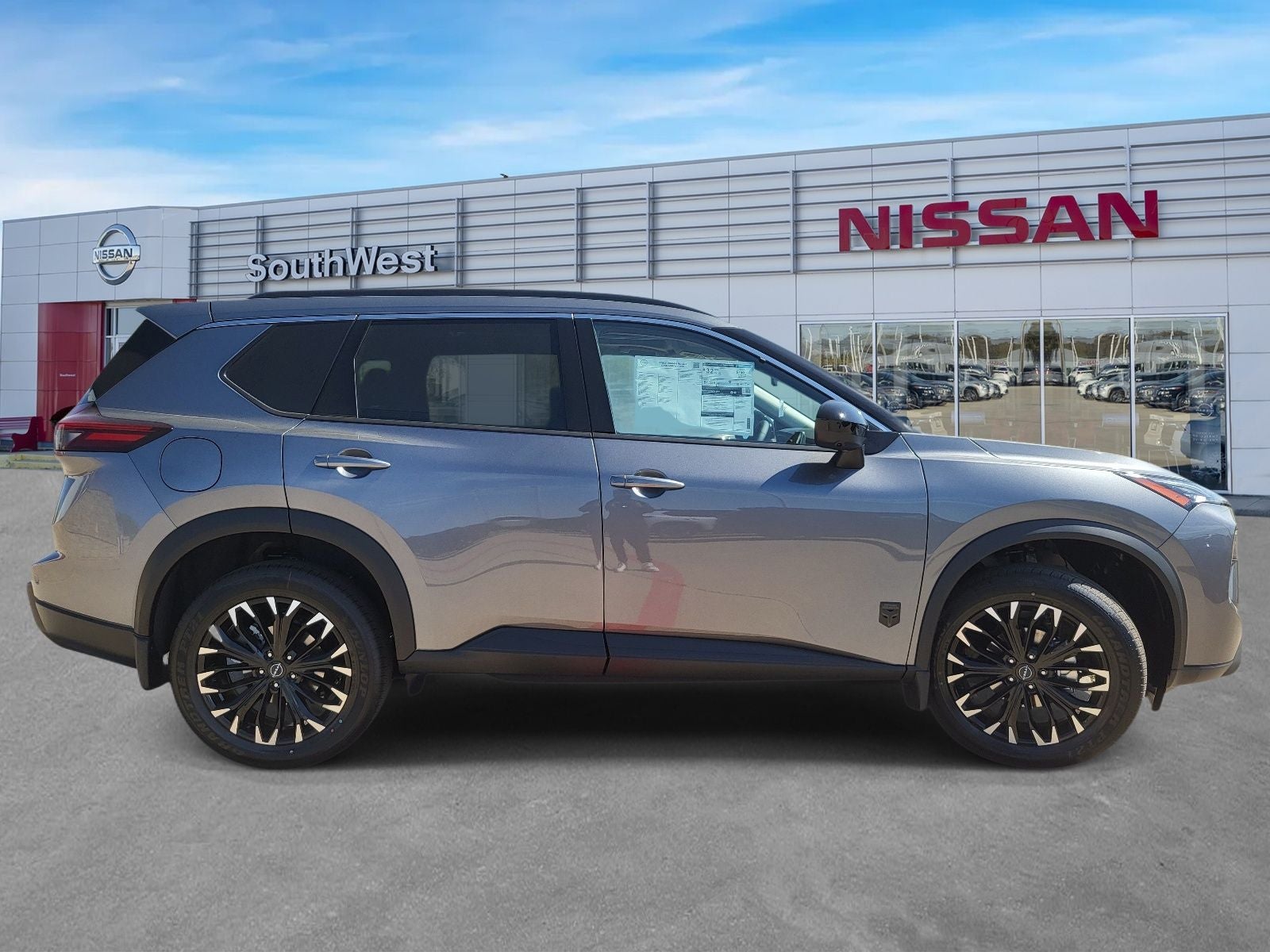 2026 Nissan Rogue Dark Armor