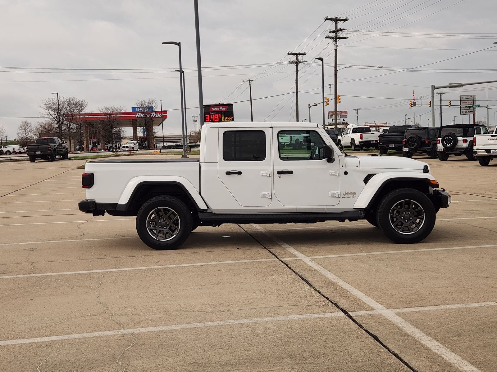2021 Jeep Gladiator Overland