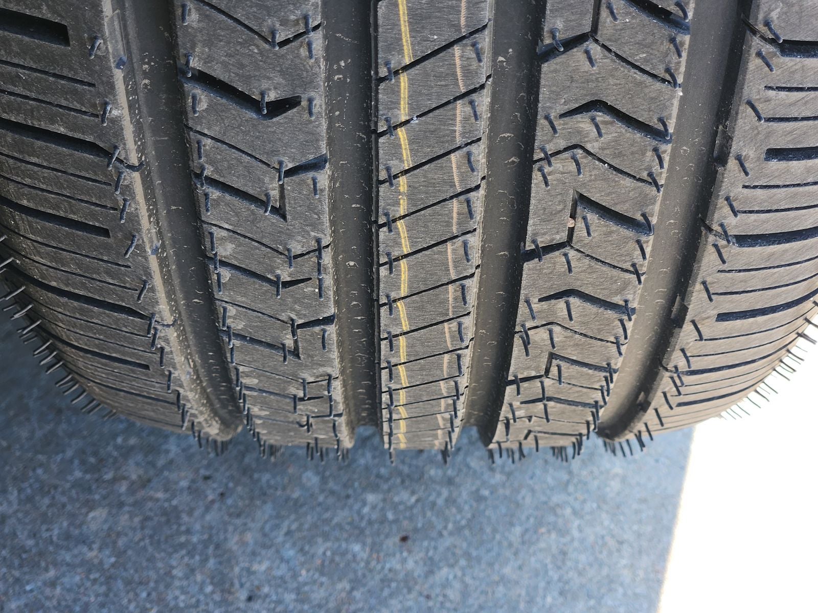 2023 Nissan Maxima SR