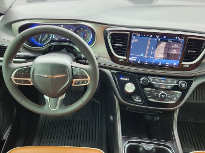 2025 Chrysler Pacifica Pinnacle