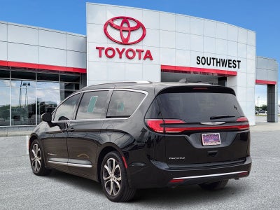 2025 Chrysler Pacifica Pinnacle