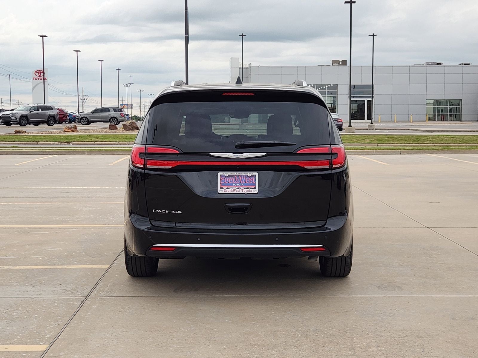 2025 Chrysler Pacifica Pinnacle