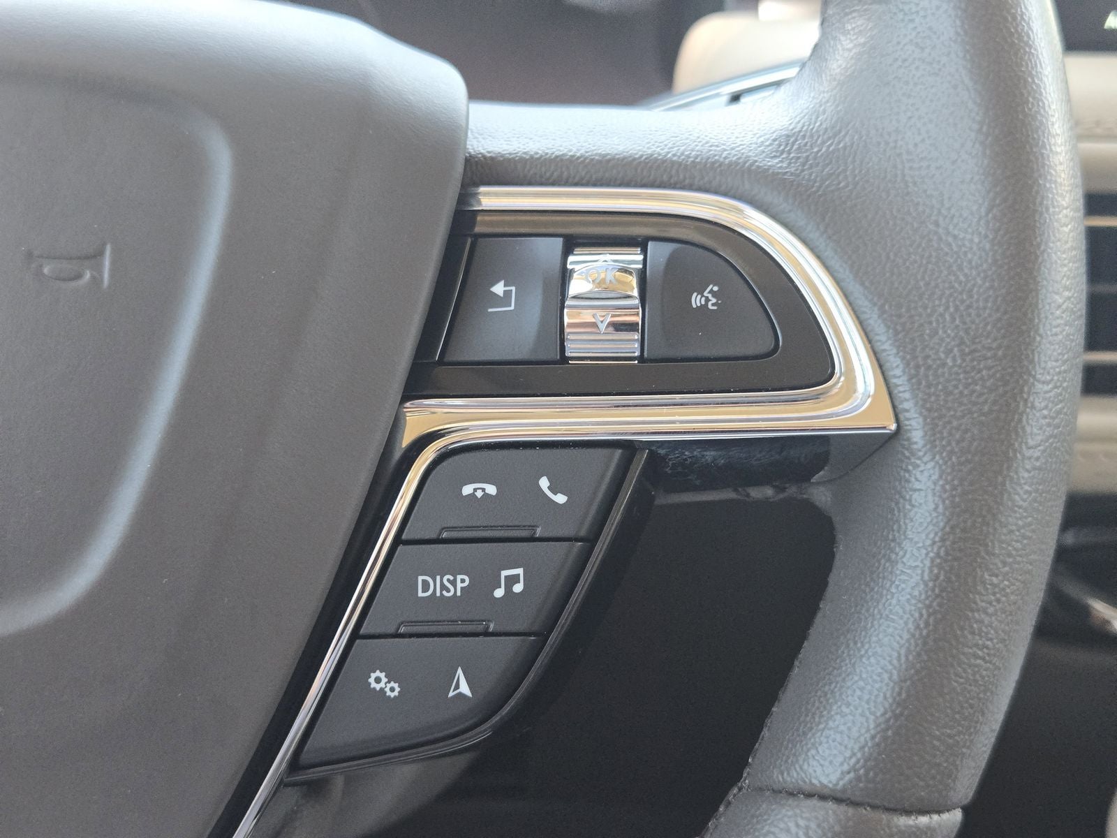2022 Lincoln Nautilus Standard