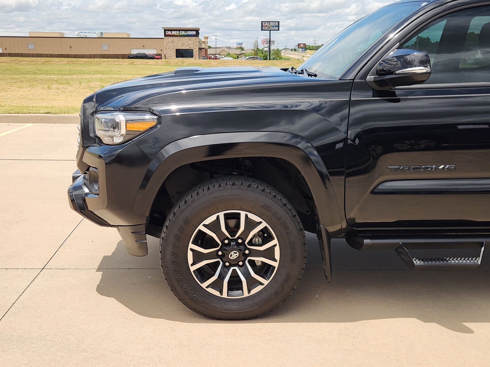 2023 Toyota Tacoma TRD Sport V6