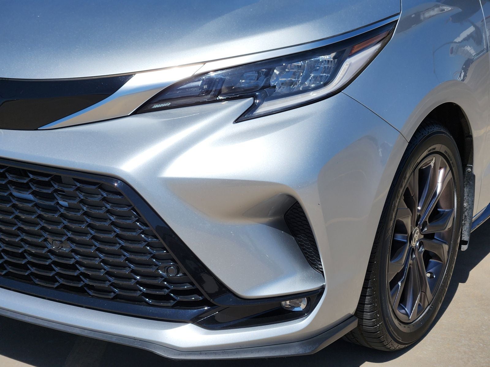 2023 Toyota Sienna XSE 7 Passenger