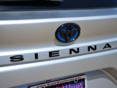 2023 Toyota Sienna XSE 7 Passenger
