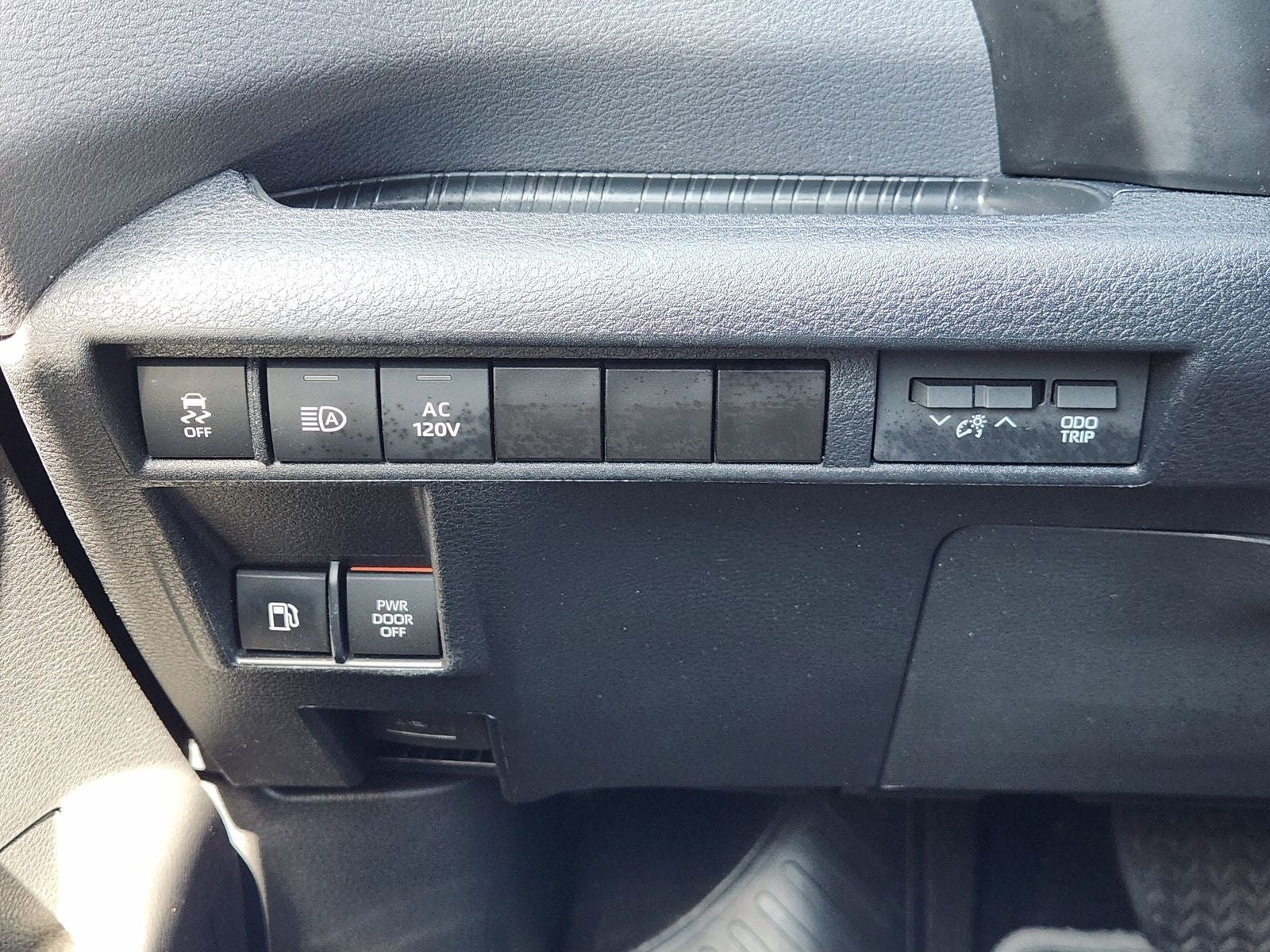 2023 Toyota Sienna XSE 7 Passenger