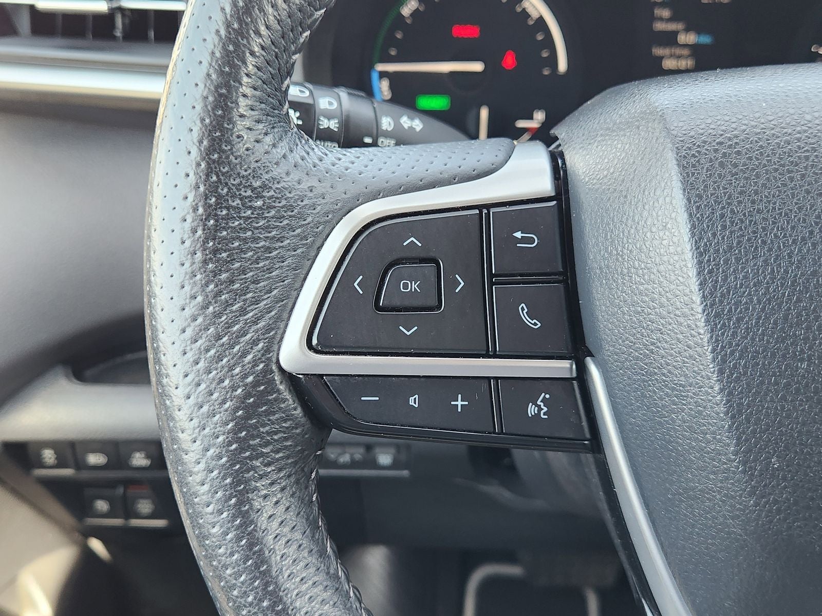 2023 Toyota Sienna XSE 7 Passenger