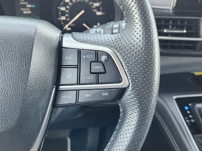 2023 Toyota Sienna XSE 7 Passenger