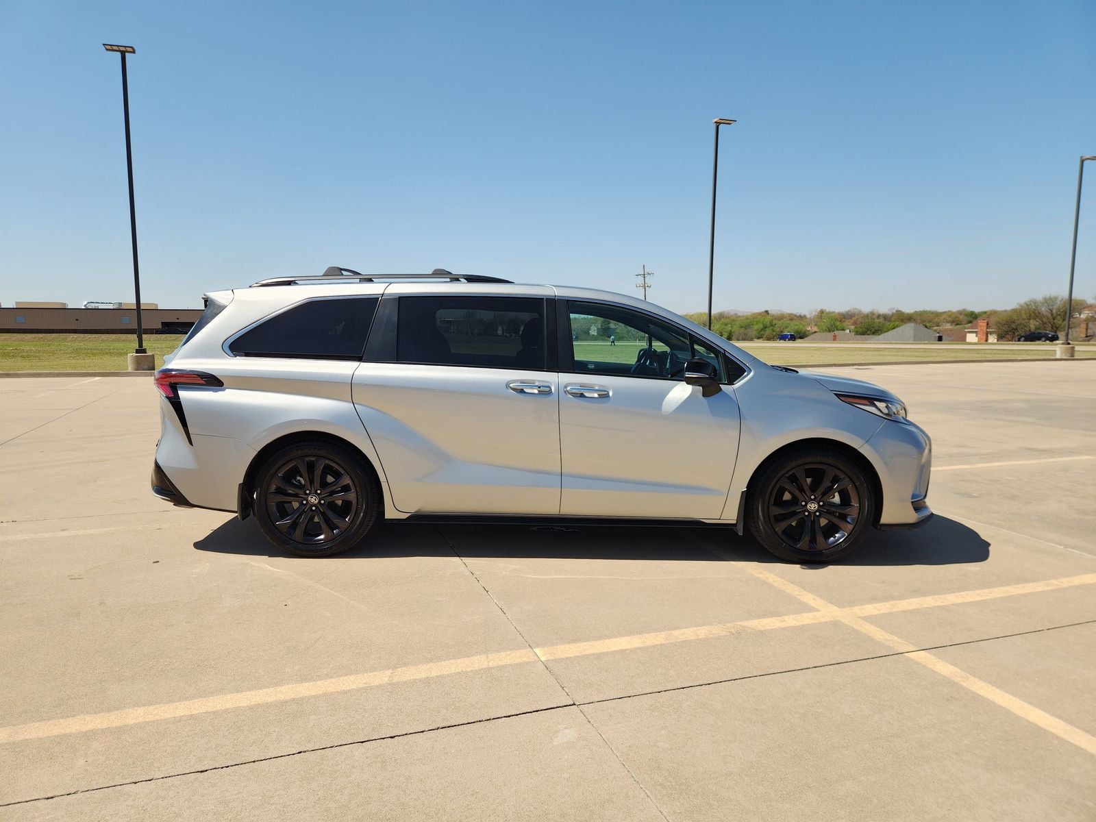 2023 Toyota Sienna XSE 7 Passenger
