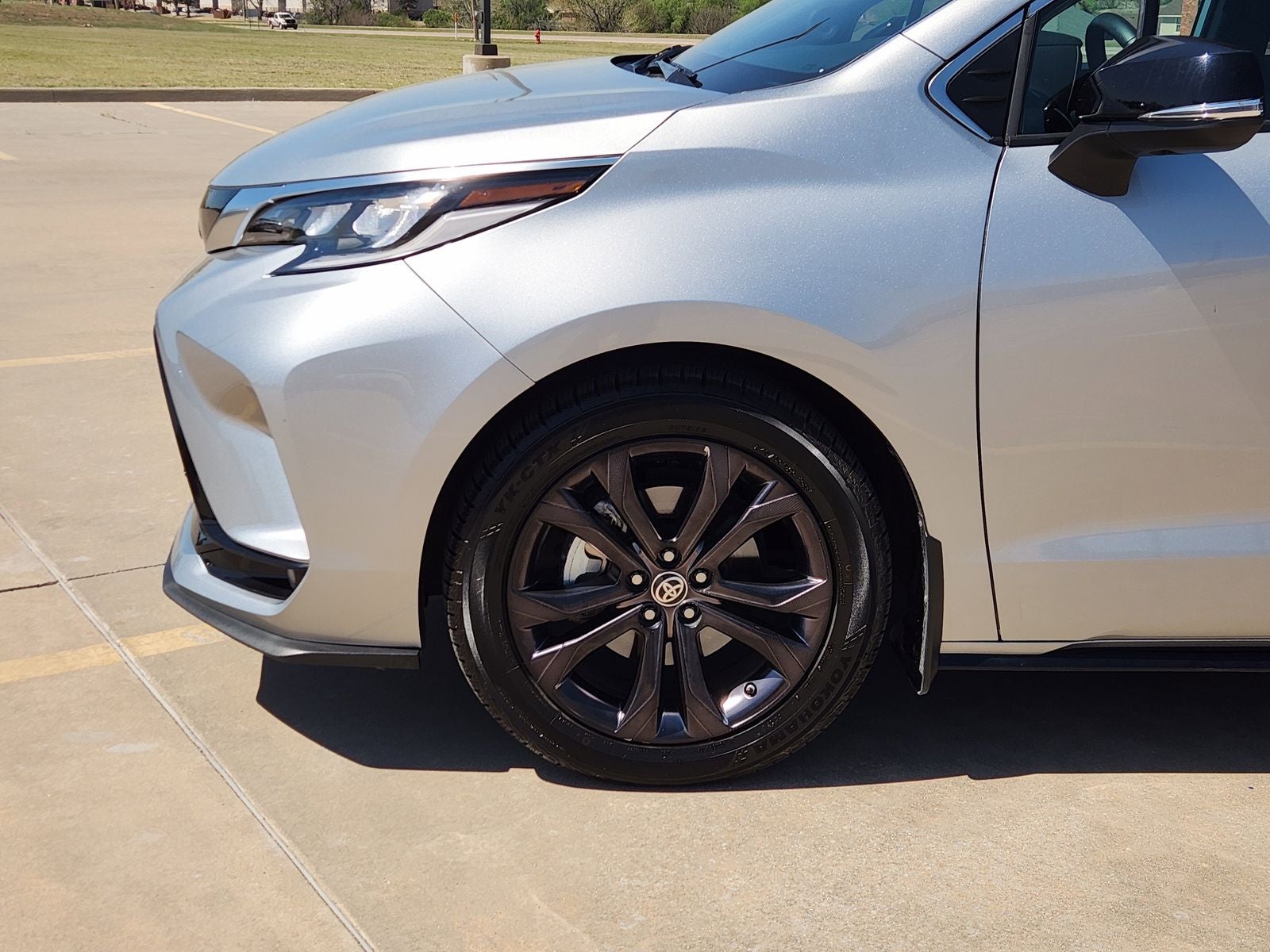 2023 Toyota Sienna XSE 7 Passenger