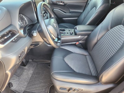 2023 Toyota Highlander XSE