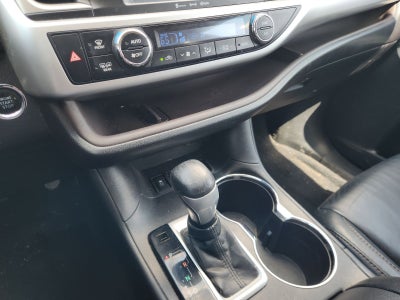 2016 Toyota Highlander XLE V6