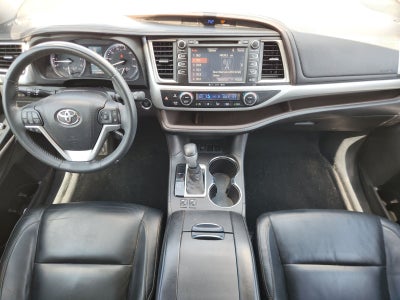 2016 Toyota Highlander XLE V6