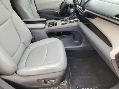 2023 Toyota Sienna XLE 8 Passenger