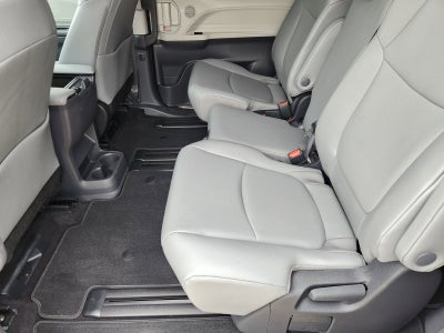 2023 Toyota Sienna XLE 8 Passenger
