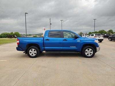 2017 Toyota Tundra SR5