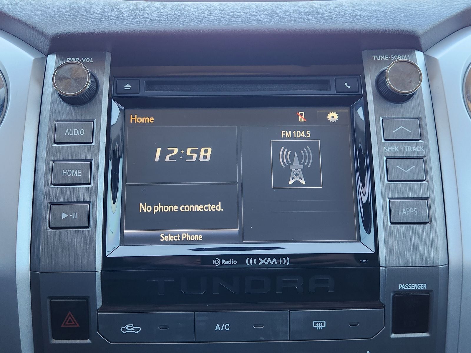 2017 Toyota Tundra SR5