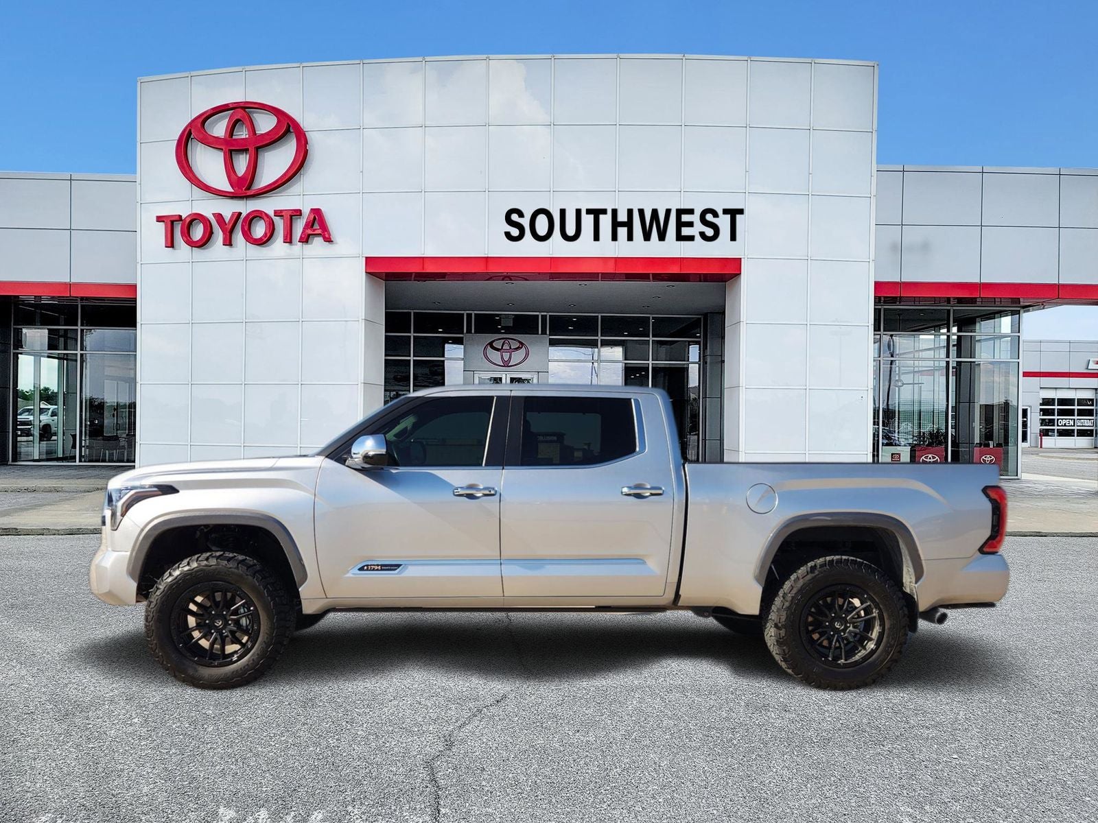 2024 Toyota Tundra Hybrid 1794 Edition