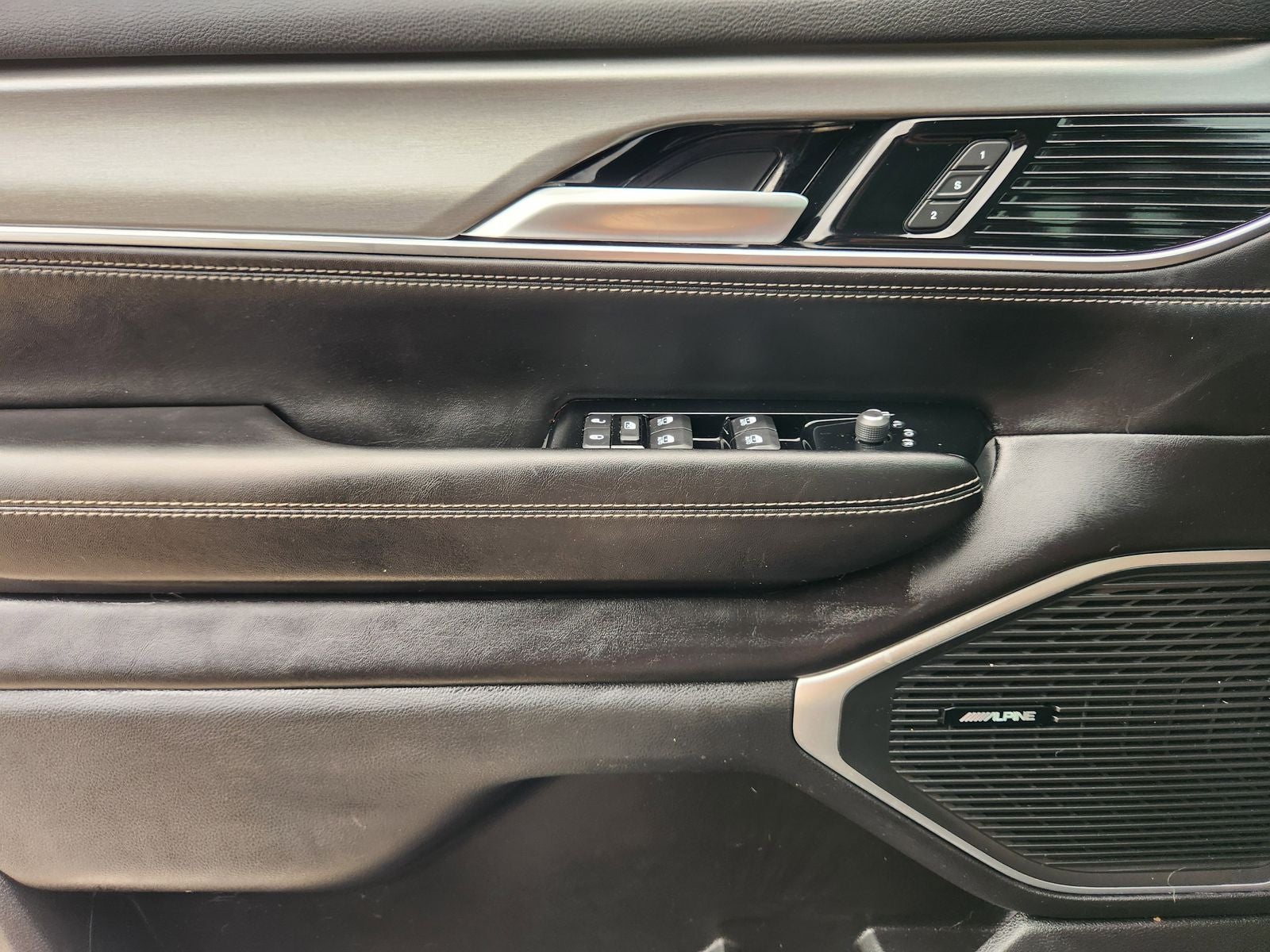 2023 Jeep Wagoneer Series II