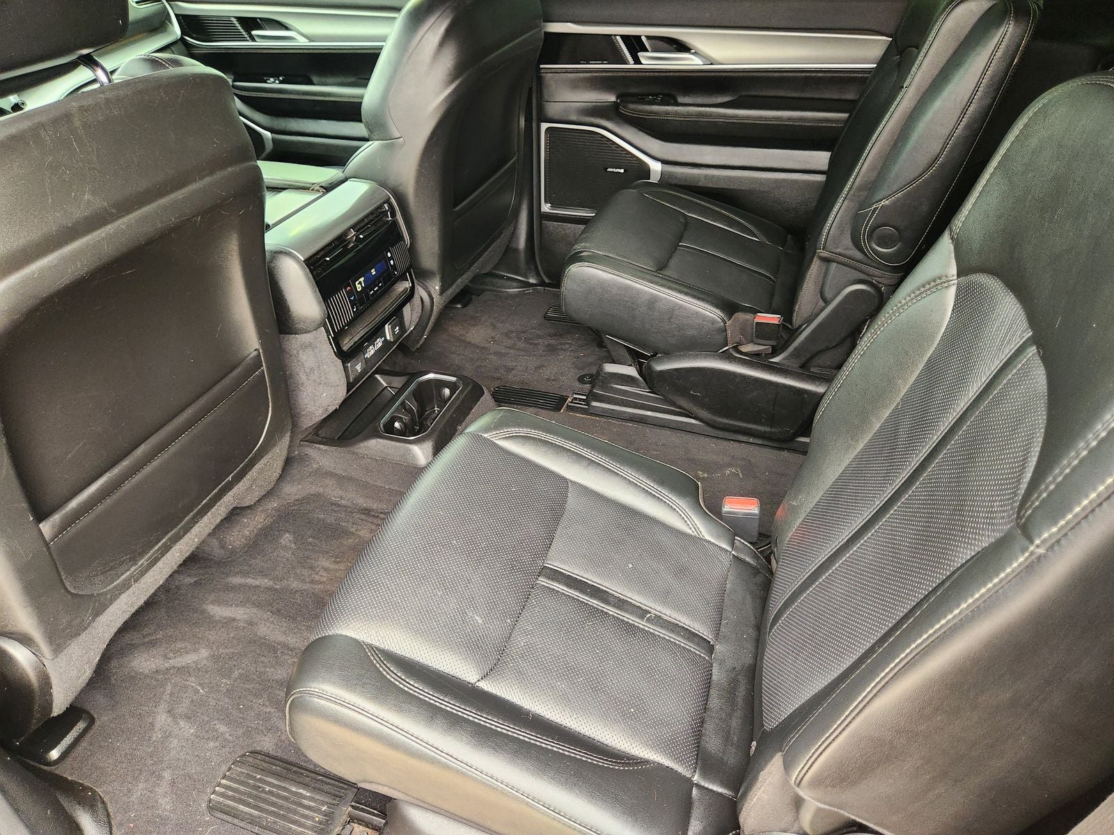 2023 Jeep Wagoneer Series II