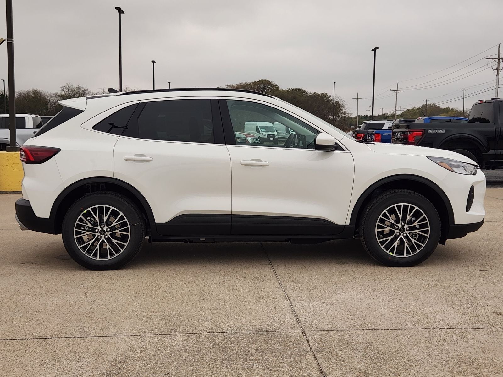 2026 Ford Escape Plug-In Hybrid Base
