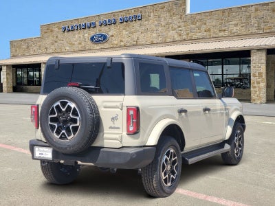 2026 Ford Bronco Outer Banks