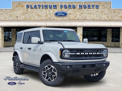 2026 Ford Bronco Outer Banks