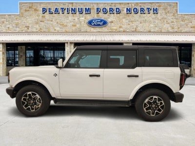 2026 Ford Bronco Outer Banks