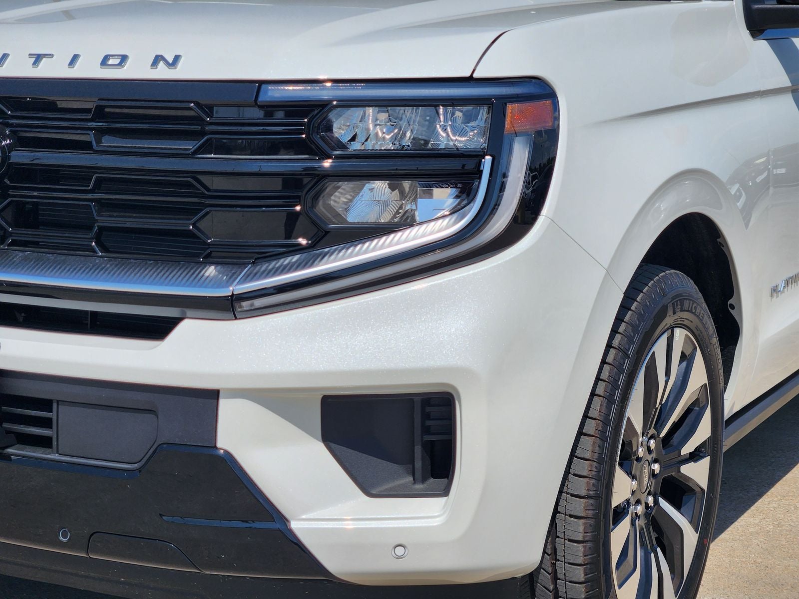 2027 Ford Expedition Max Platinum