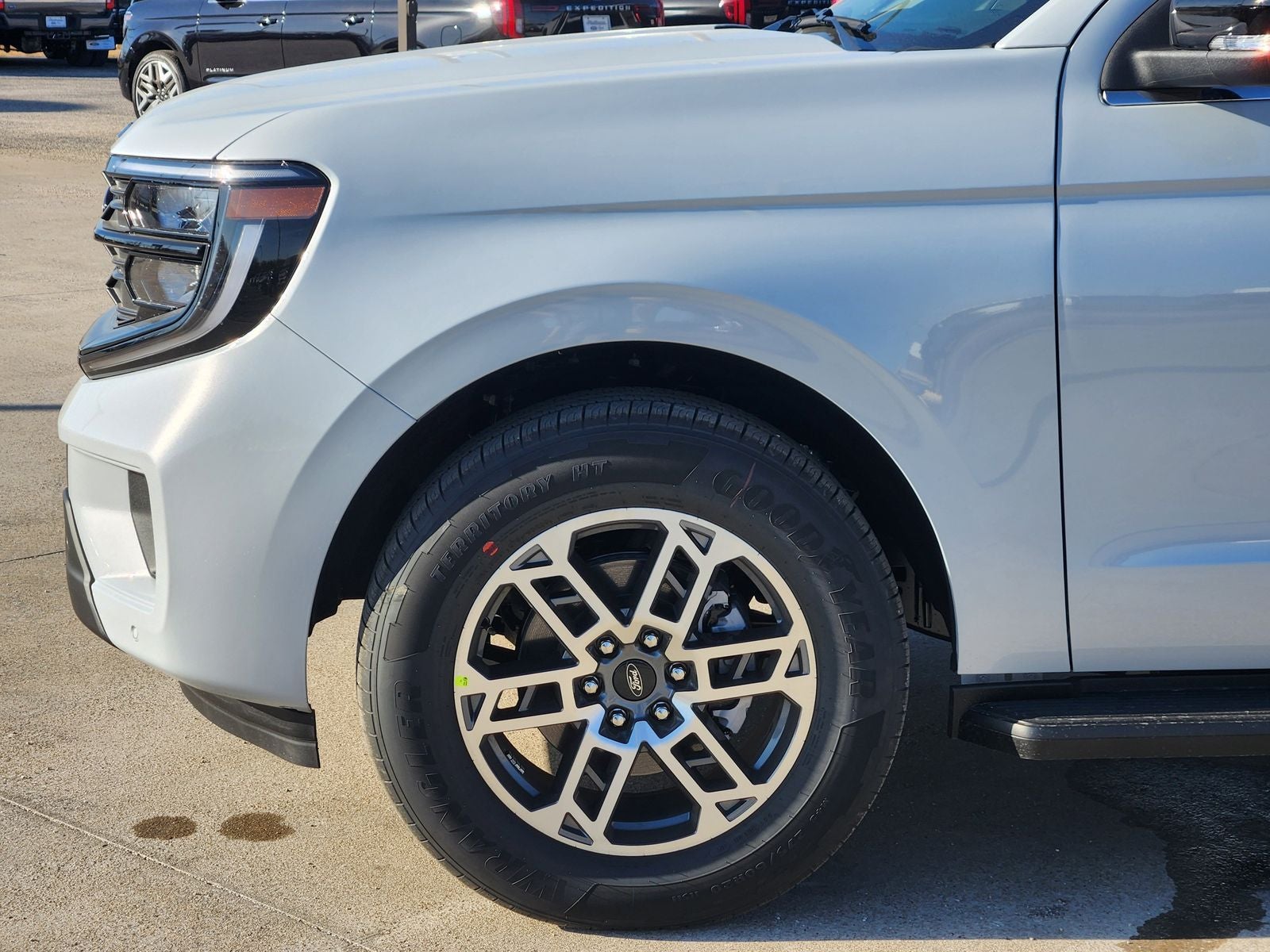 2026 Ford Expedition Active